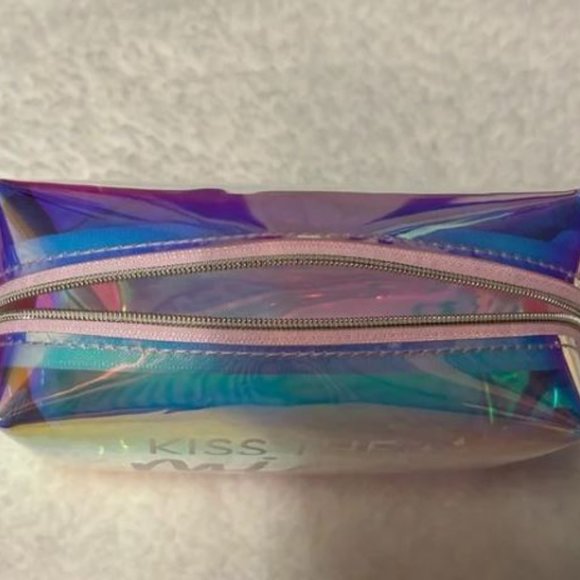 New "Kiss The Miss Goodbye" Iridescent‎ Cosmetic Bag. Fashion Accessories. - Picture 4 of 16